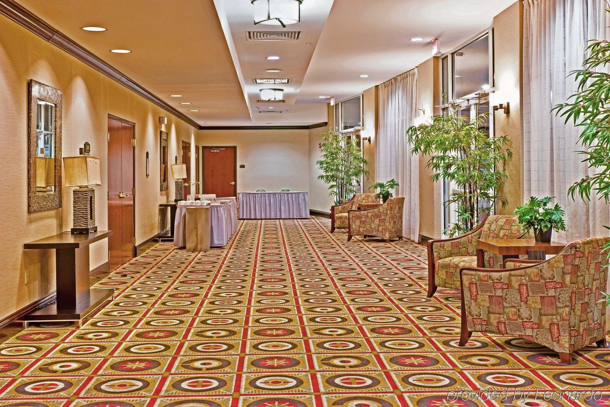 Holiday Inn Pearl - Jackson Area, An Ihg Hotel Interior photo